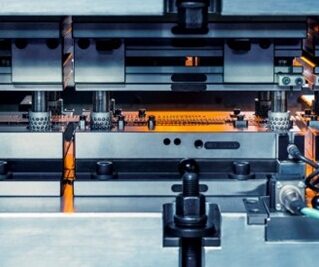 High-precision stamping line