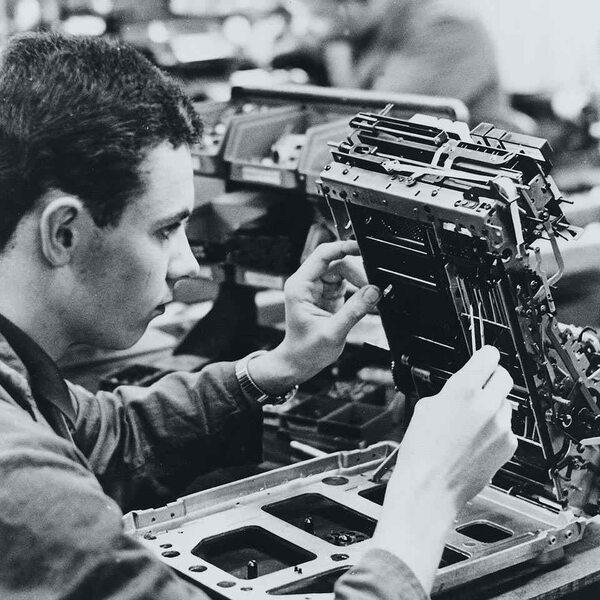 The development of the mechanical calculator: