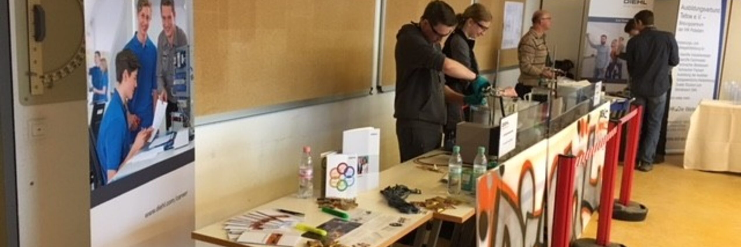 Dma Creates Golden Highlights At Traineeship Fair Diehl Metall